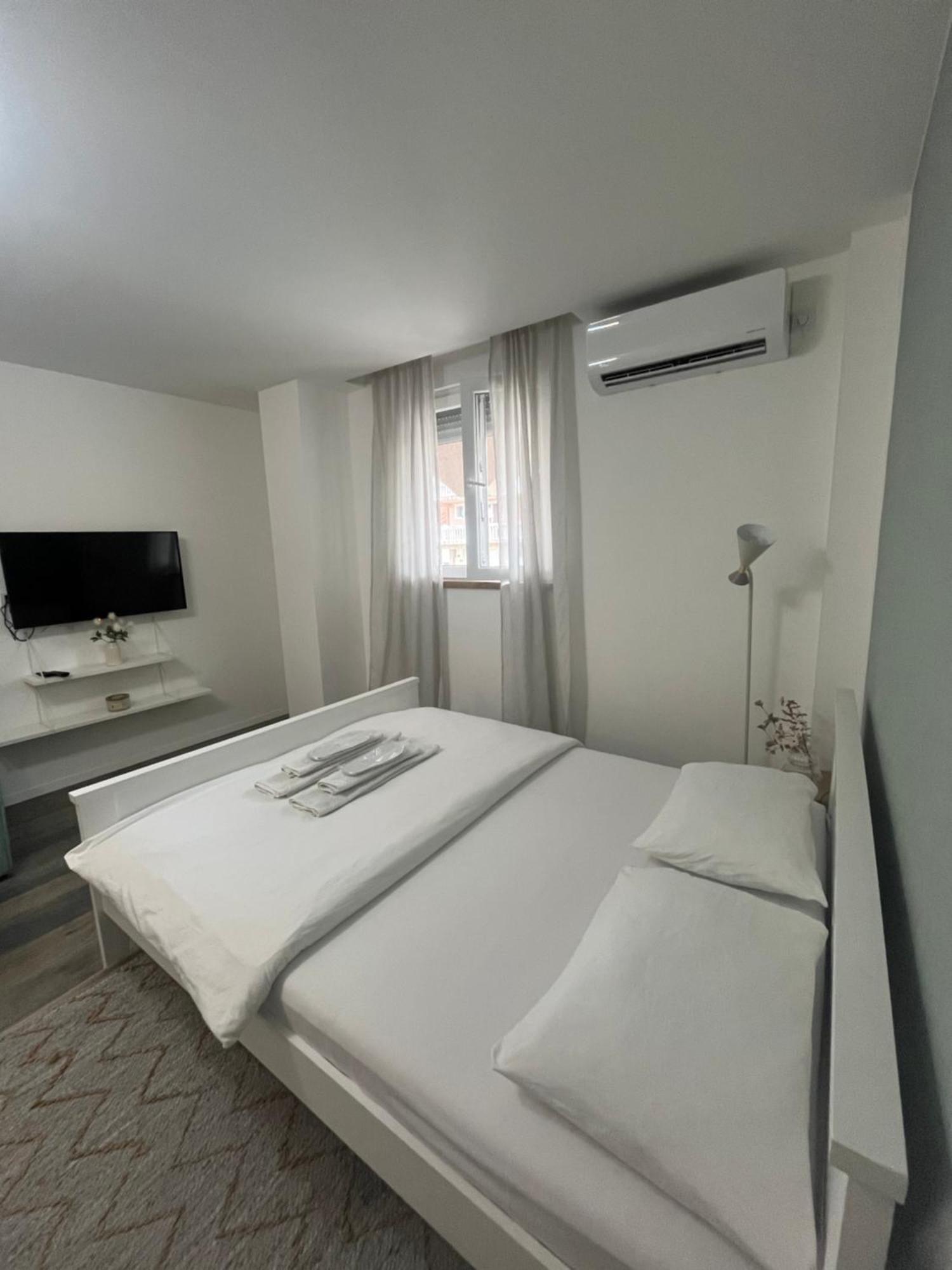 Beoair Apartments Surčin Екстериор снимка